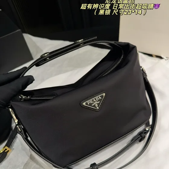 Prada Re-Nylon Manico Lunch Box Bag Nero 23*14cm Manico