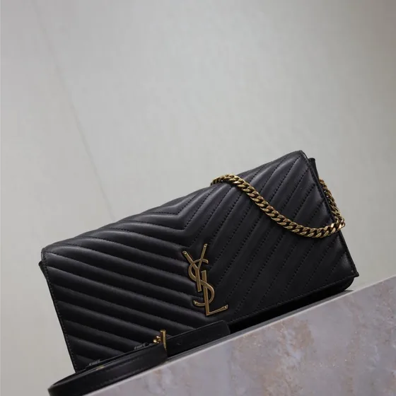 YSL Cassandre Matelassé Chain Brieftasche Schwarz Crossbody