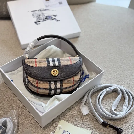 Burberry Vintage Check Tophåndtag Crosstaske Beige Tophåndtag Crossbody
