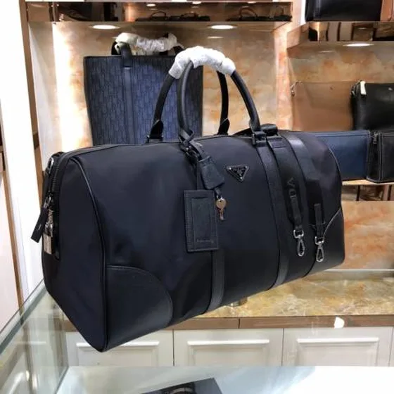 Prada Sort travel