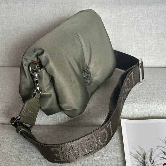Loewe Goya Puffer Small Messenger Khaki Verde Crossbody