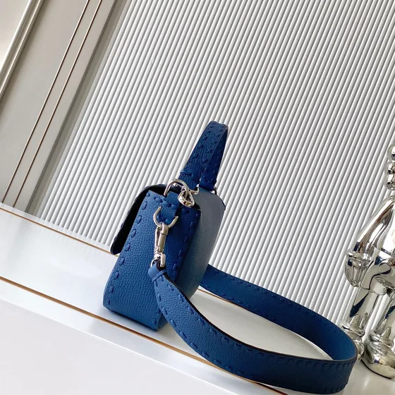 Fendi Baguette Cobalt Biru Crossbody