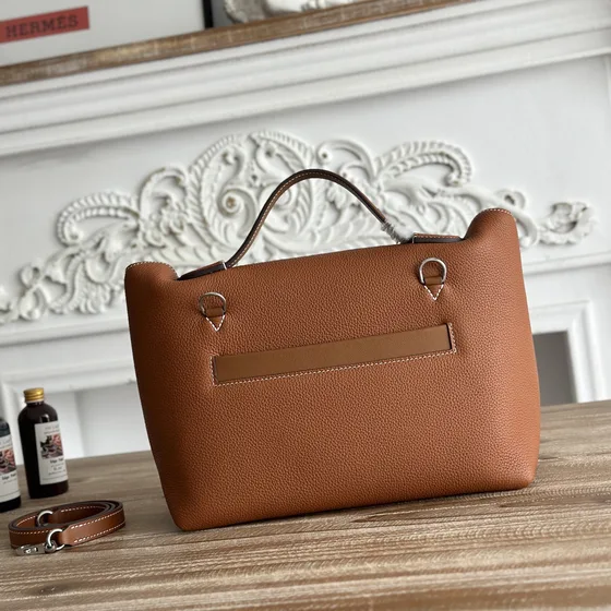 Hermes Kelly 2424 بني Shoulder Bag