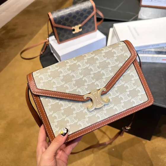 Celine Triomphe Khaki/Brun Trim Skulderveske