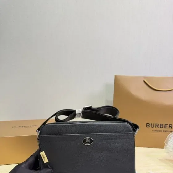 Burberry Grainy Leather Messenger Bag Black Crossbody