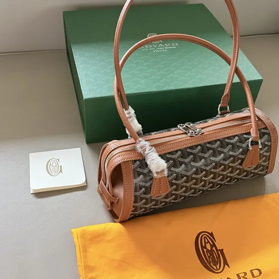 Goyard Saint M dard Brown Shoulder Bag