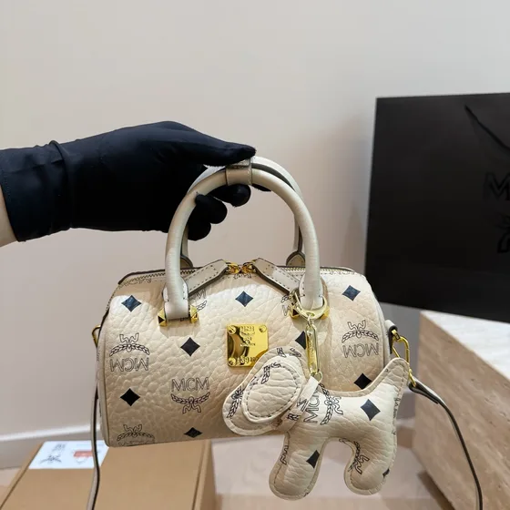 MCM Ella Boston Mini أسود Top Handle