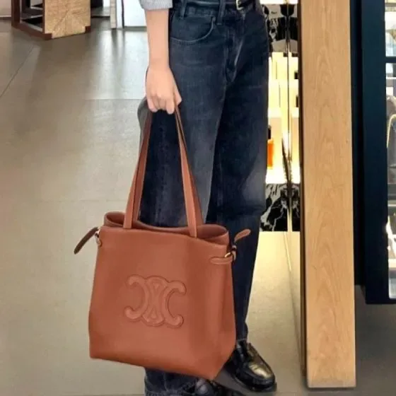 Celine Triomphe Cabas Brun Shoppertasketur
