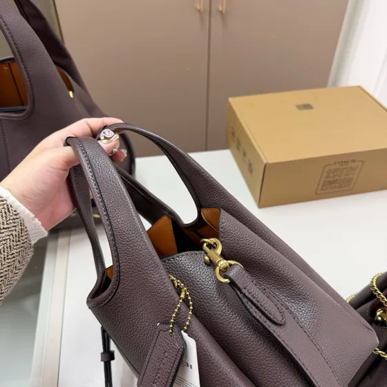 Coach Lana 19 Dark Brun Skuldertaske