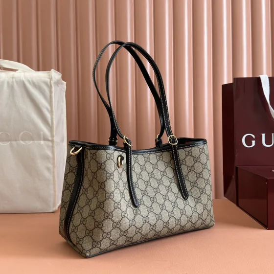 Gucci Gg Emblem Small Сумка-шоппер Бежевый/Чёрный Сумка-шоппер