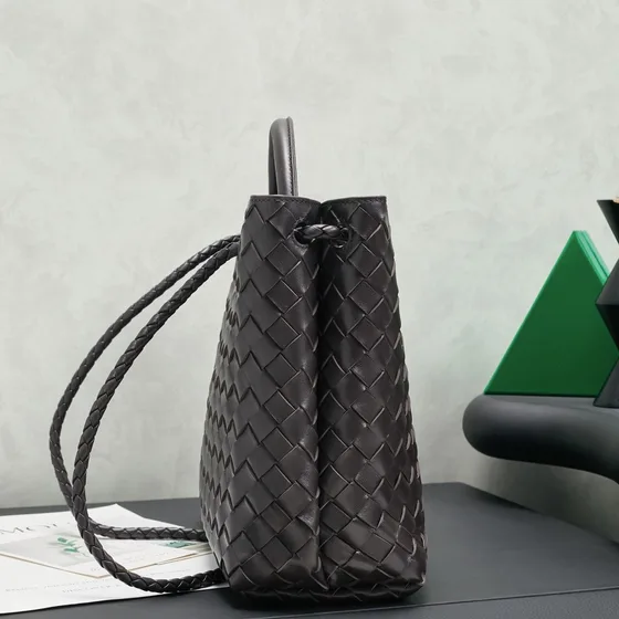 Bottega Veneta Andiamo Bag Dark Grå Tophåndtag