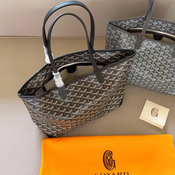 Goyard Saint Louis Grey Tote Bag