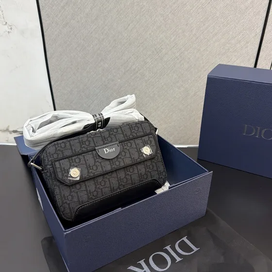 Dior Dior Oblique Messenger Мешочек Чёрный Crossbody