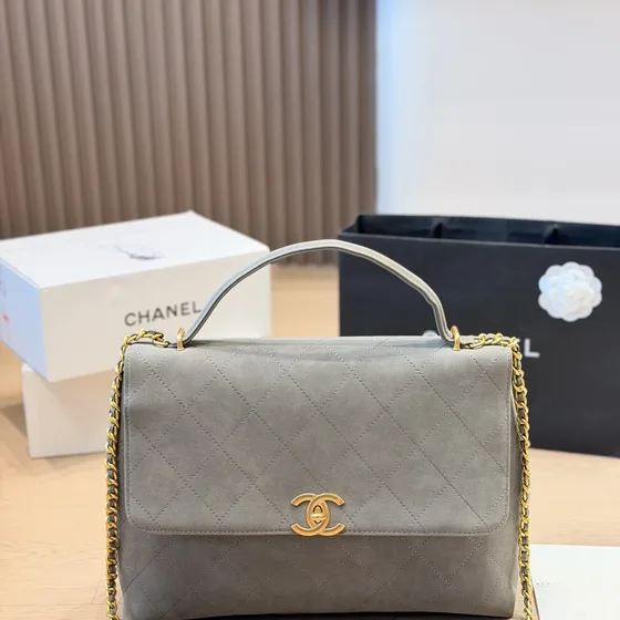 Chanel Asa superior Bolso solapa Negro Bolso solapa