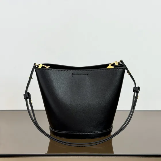Louis Vuitton Lv Charms Bag Noir Crossbody
