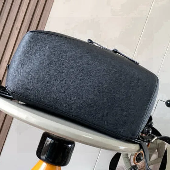 Loewe Puzzle Backpack Hitam everyday