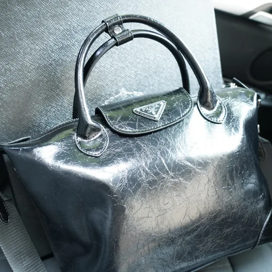 Prada Leder Henkel Bag With Shoulder Strap Schwarz Henkel