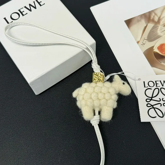 Loewe Sheep Felt Charm Blanc Pochette