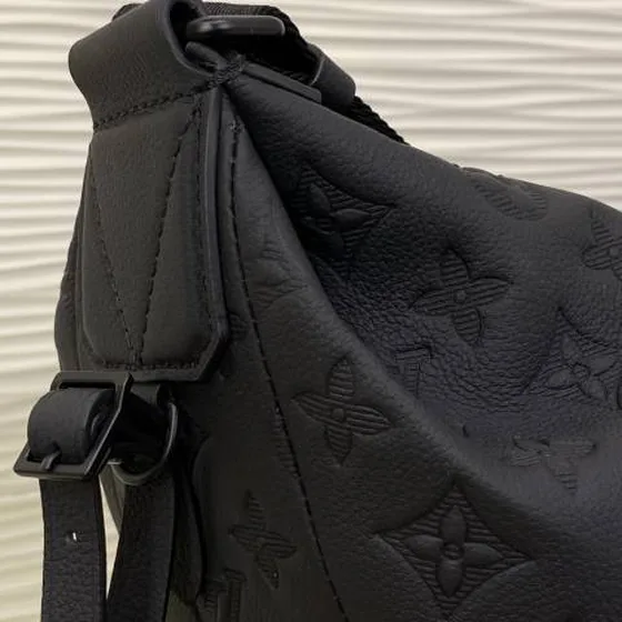 Louis Vuitton M12850 Sort Monogram everyday