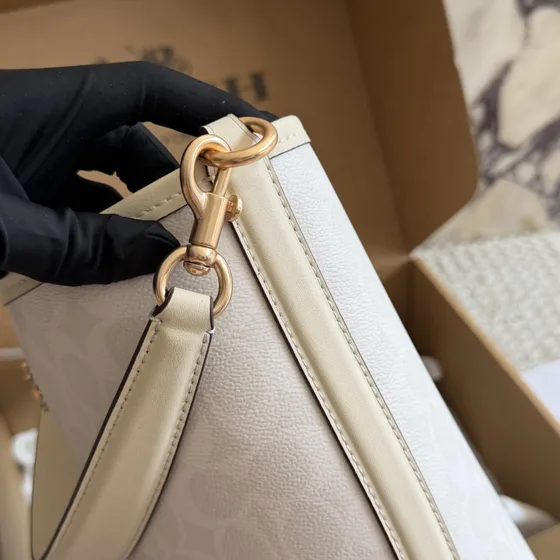 Coach Rowan File Bag أبيض/Ivory Signature Coated قماش Crossbody
