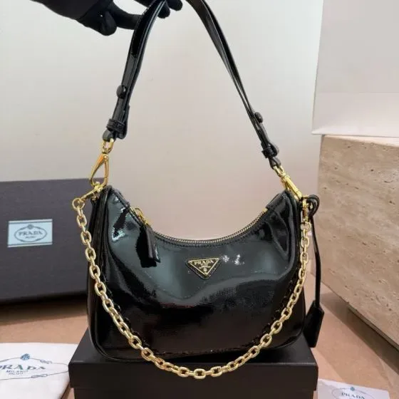 Prada Re-Edition 2005 Patent Leather Hobo Bag Black Hobo