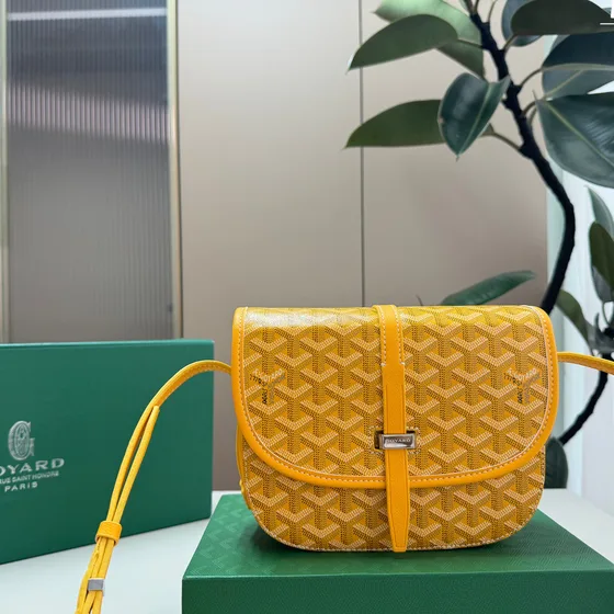 Goyard Belvedere Rot Crossbody