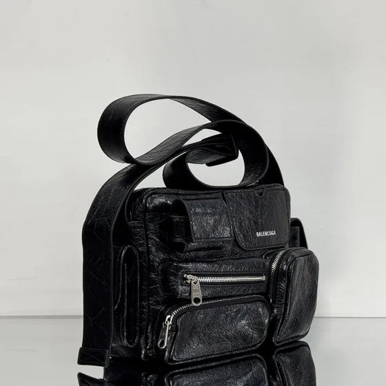Balenciaga Superbusy Multi-Pocket Crossbody Bag Hitam Crossbody