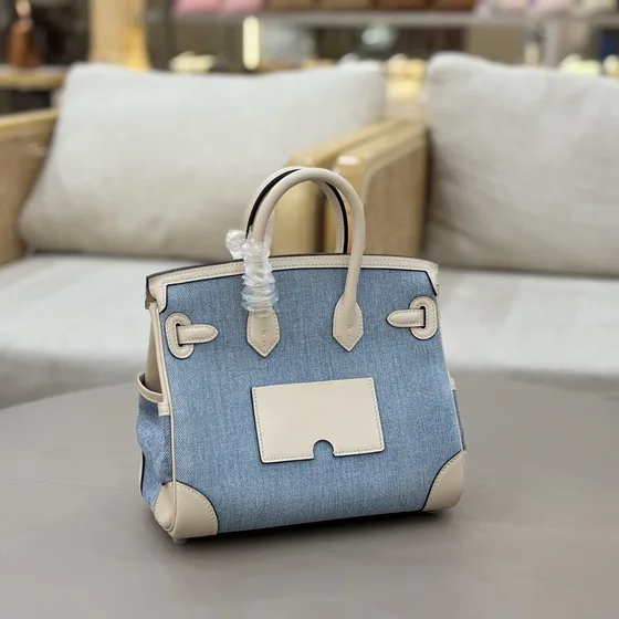 Hermes Birkin Cargo Light Azul Denim / Crema Asa superior