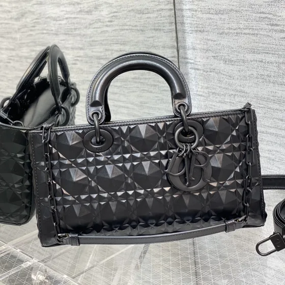 Dior Lady D-Sire Negro Asa superior