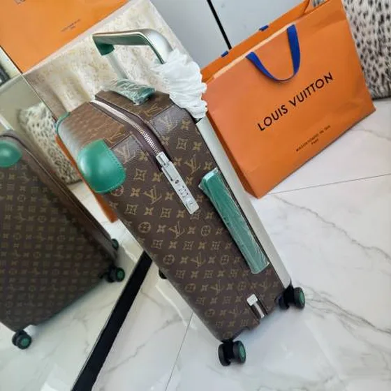 Louis Vuitton valigia Monogram Marrone with Verde trim travel