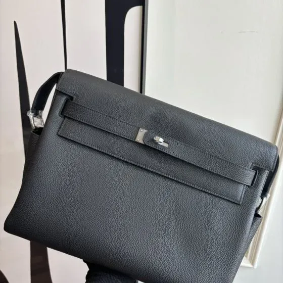 Hermes Kelly Messenger Black Crossbody