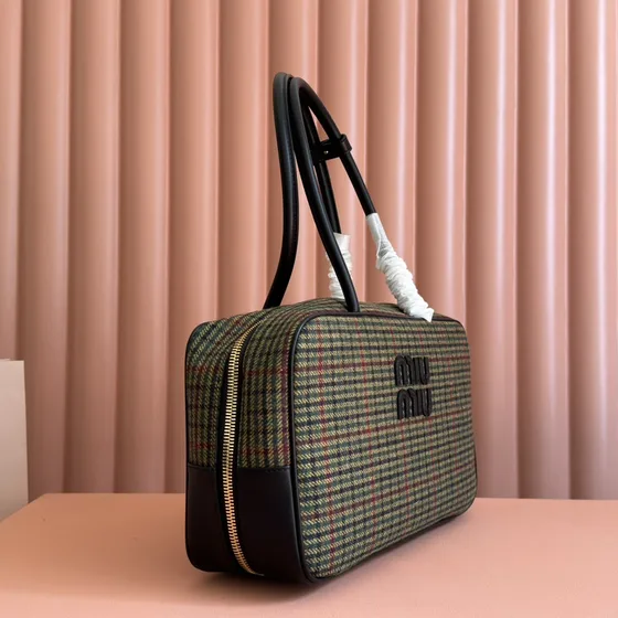 Miu Miu Beau Tophåndtag Bag Khaki Plaid Tophåndtag