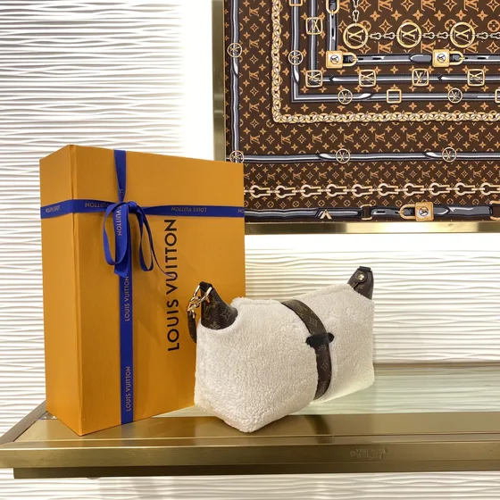 Louis Vuitton Teddy Bumbag Blanc Marron Belt Bag