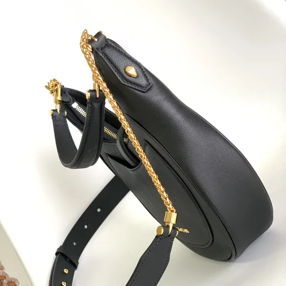Bvlgari Serpenti Hobo Bag Noir Hobo
