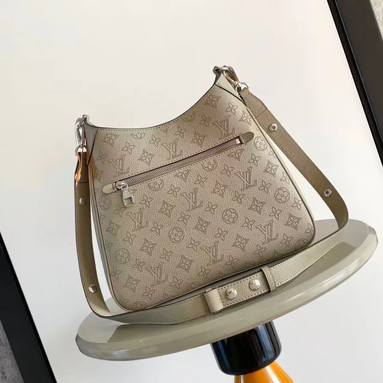 Louis Vuitton Fleurs Hobo Galet Beige Hobo