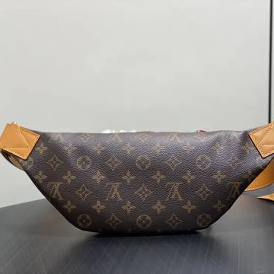 Louis Vuitton M14019 Monogram 15 x 8 x 30 everyday