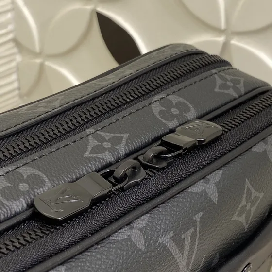 Louis Vuitton Alpha Messenger Чёрный Crossbody