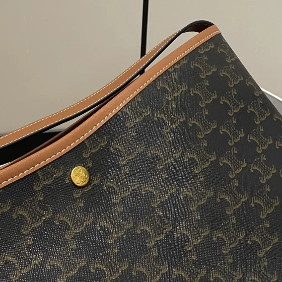 Celine Triomphe Brun Skulderveske