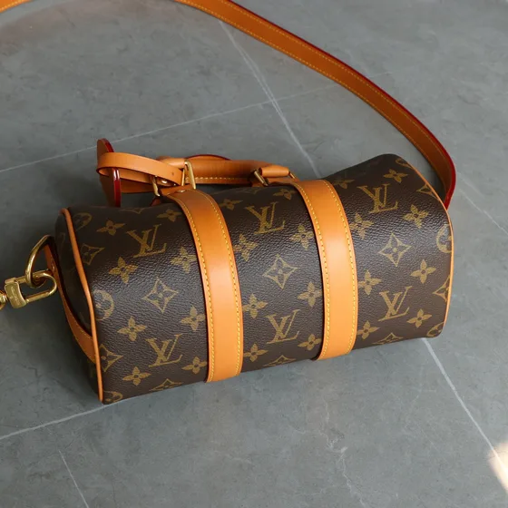 Louis Vuitton Keepall Bandoulière 25 Marrom 25cm Alça superior