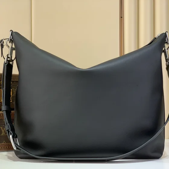 Louis Vuitton Marais Mm أسود Hobo