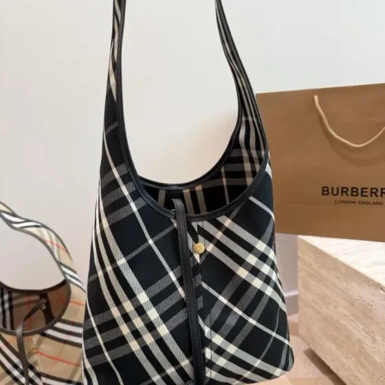 Burberry Check Large Tote Bag Black Tote Bag