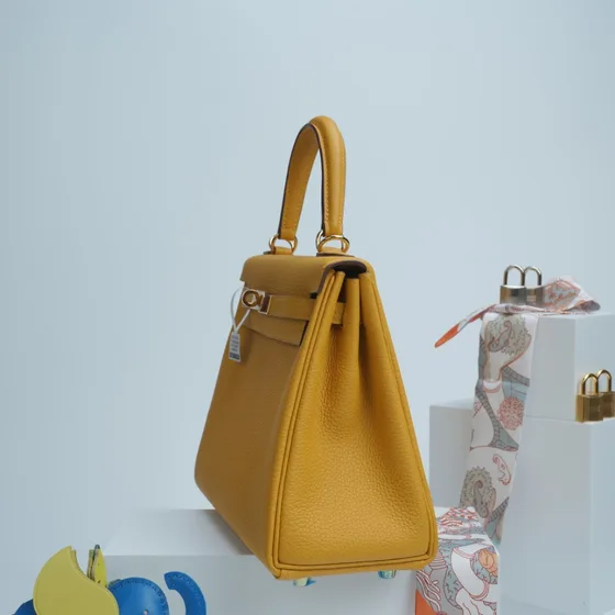 Hermes Kelly สีเหลือง Top Handle