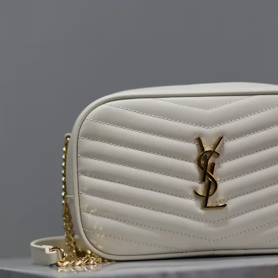 YSL Lou Camera Bag أبيض Crossbody