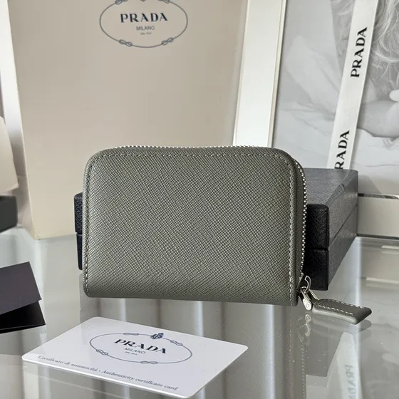 Prada Saffiano Kulit Zip Card Holder Gray Card Holder