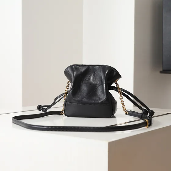 YSL Jamie Mini Chain Drawstring Bolsa balde Preto Crossbody