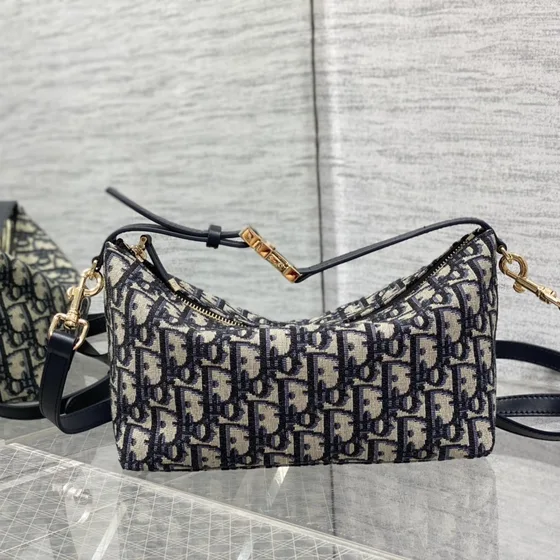 Dior Medium Diortravel Clutch With Shoulder Strap Beige And Svart Oblique Crossbody