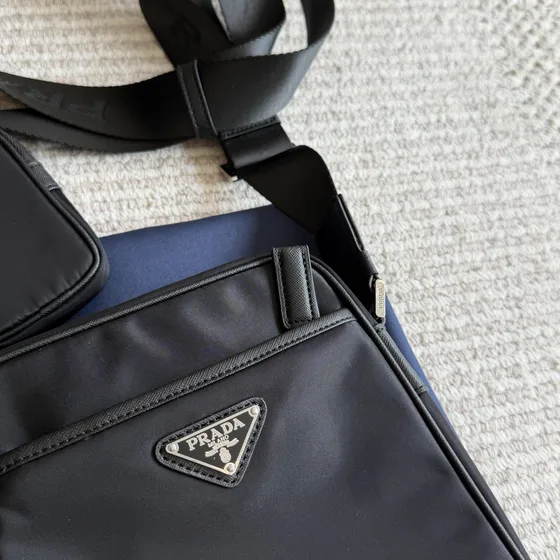Prada Re-Nylon Skuldertaske With Etui Sort Crossbody