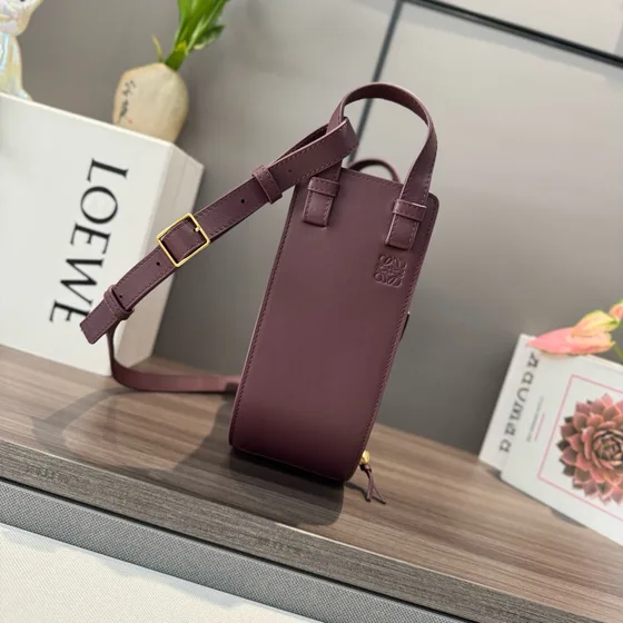 Loewe Small Horseshoe Bag Vintage Morado Crossbody