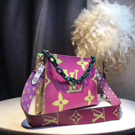Louis Vuitton Toiletry Pouch Fuchsia Pouch