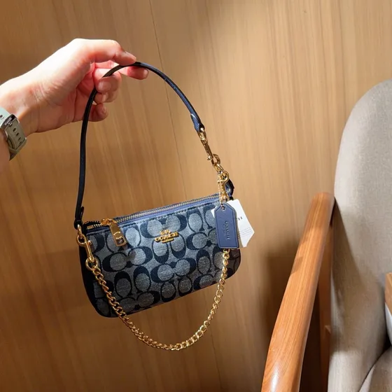 Coach Nolita 19 In Signature Chambray With Chain Denim Blå Skulderveske